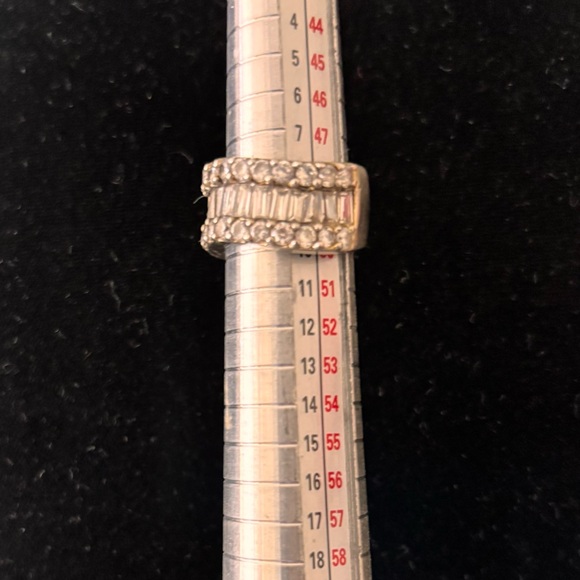 Infinity-style Cocktail Ring. - Picture 5 of 8